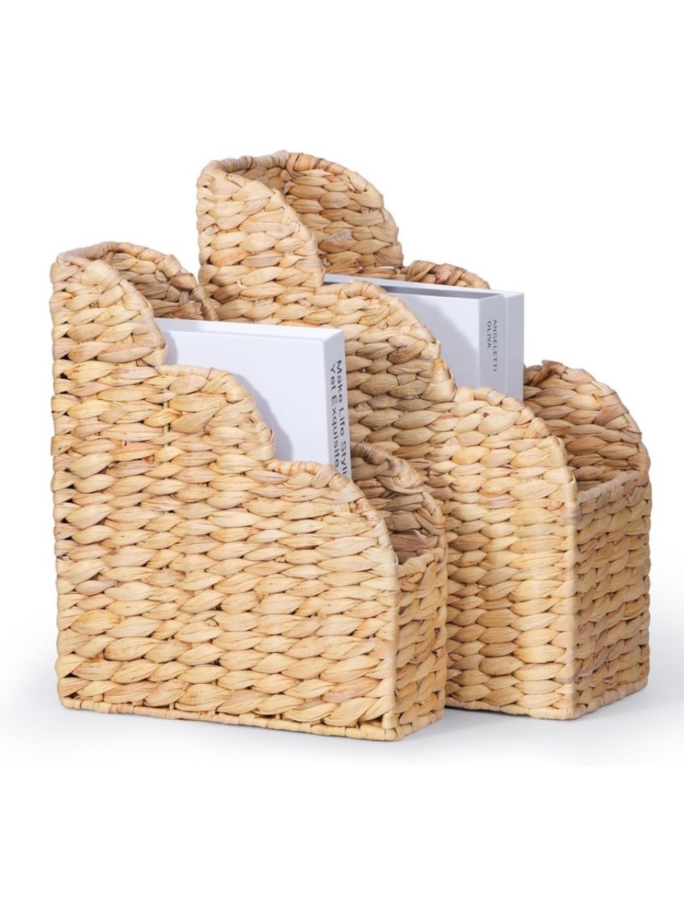 BROWN LILY NWT 2pc Water Hyacinth Scalloped Magazine Holder
